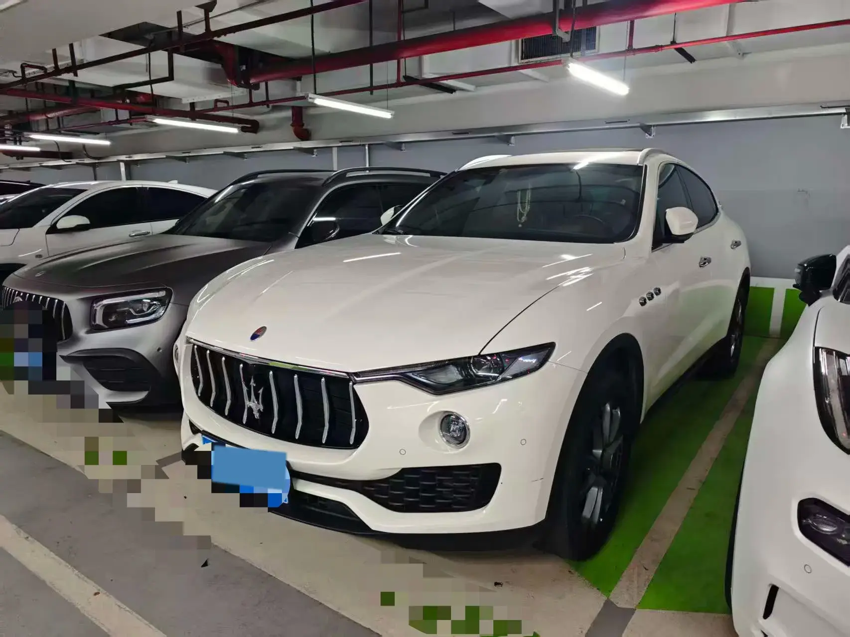 2019 MASERATI LEVANTE view 1