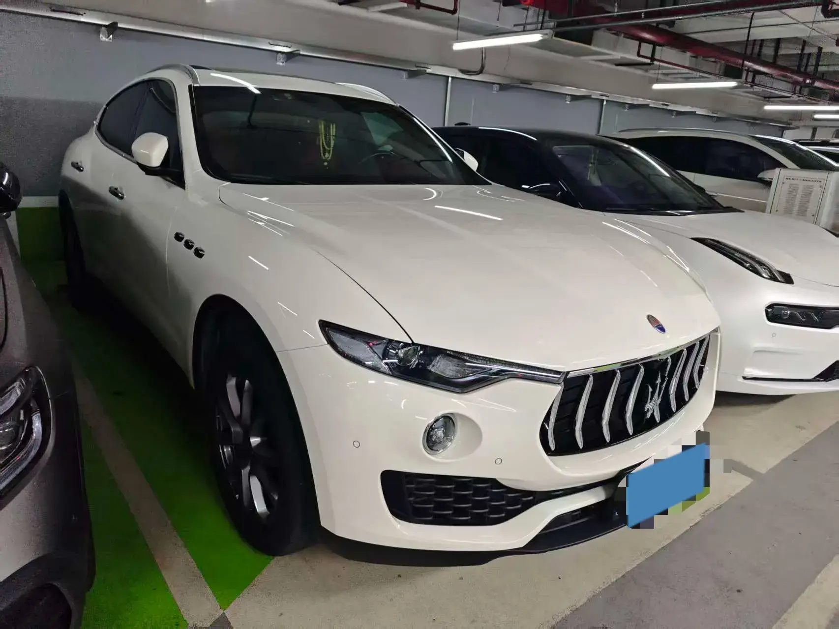 2019 MASERATI LEVANTE thumbnail 3