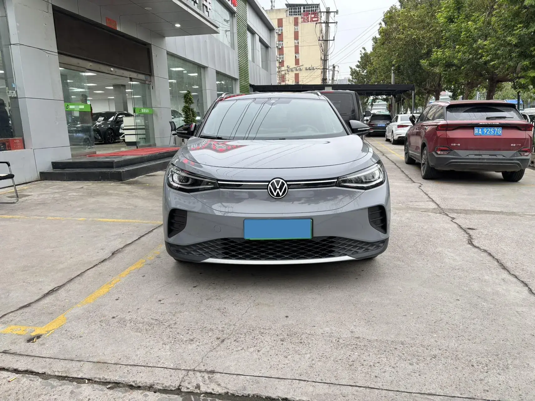 2022 VOLKSWAGEN ID.4 thumbnail 2