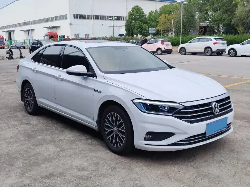 2020 VOLKSWAGEN SAGITAR thumbnail 2