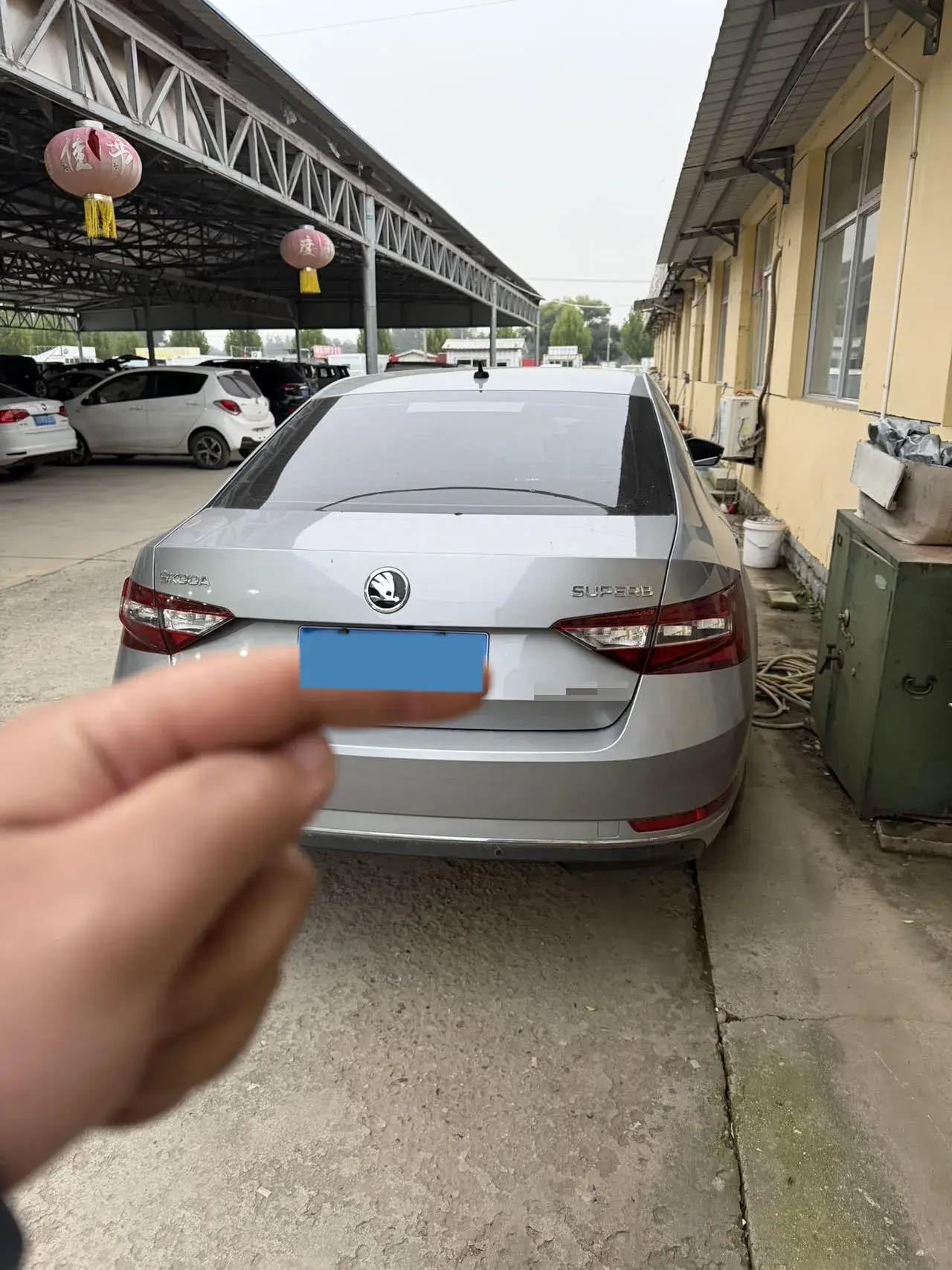 2018 SKODA SUPERB thumbnail 3