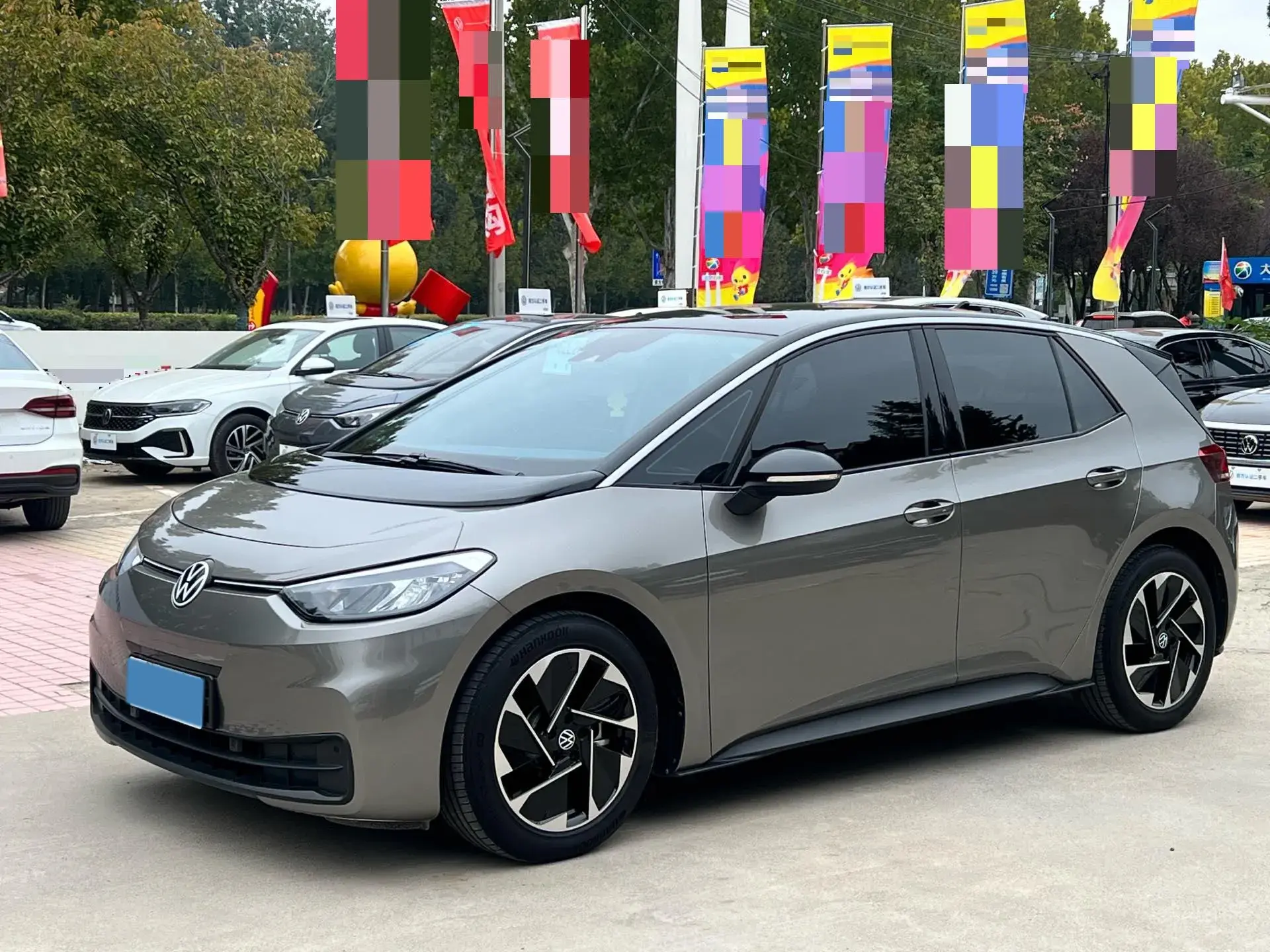 2024 VOLKSWAGEN ID.3 view 1