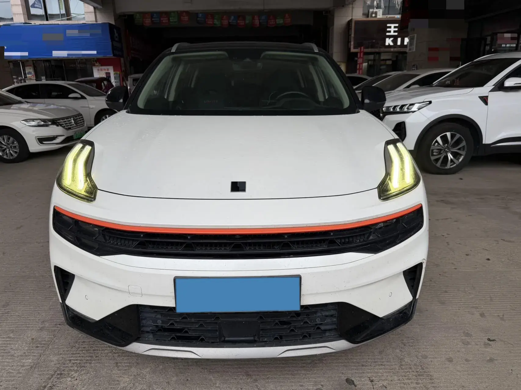 2020 LYNK&CO 06 thumbnail 2