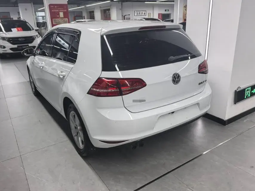 2018 VOLKSWAGEN GOLF thumbnail 2