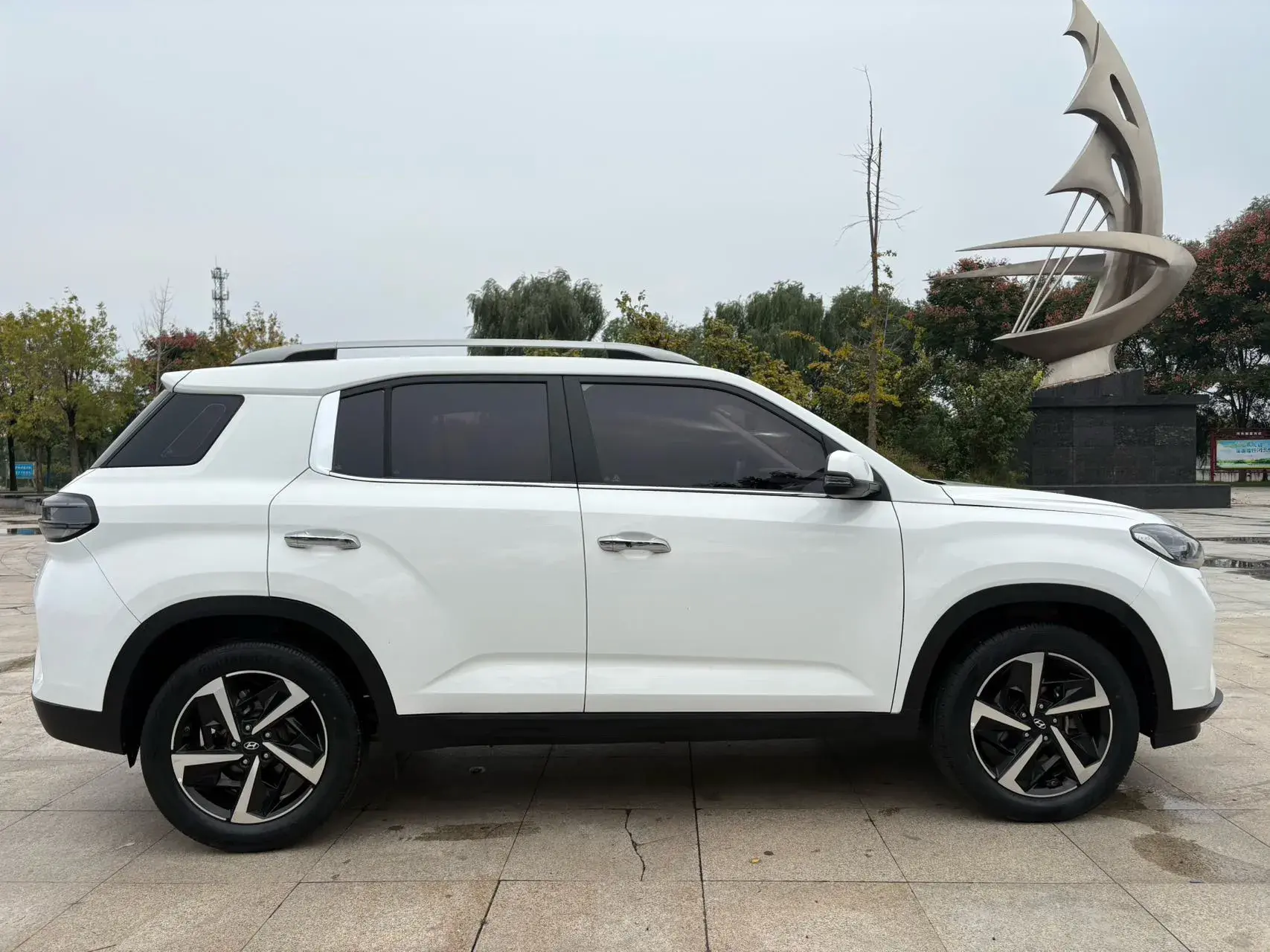 2021 HYUNDAI IX35 thumbnail 4