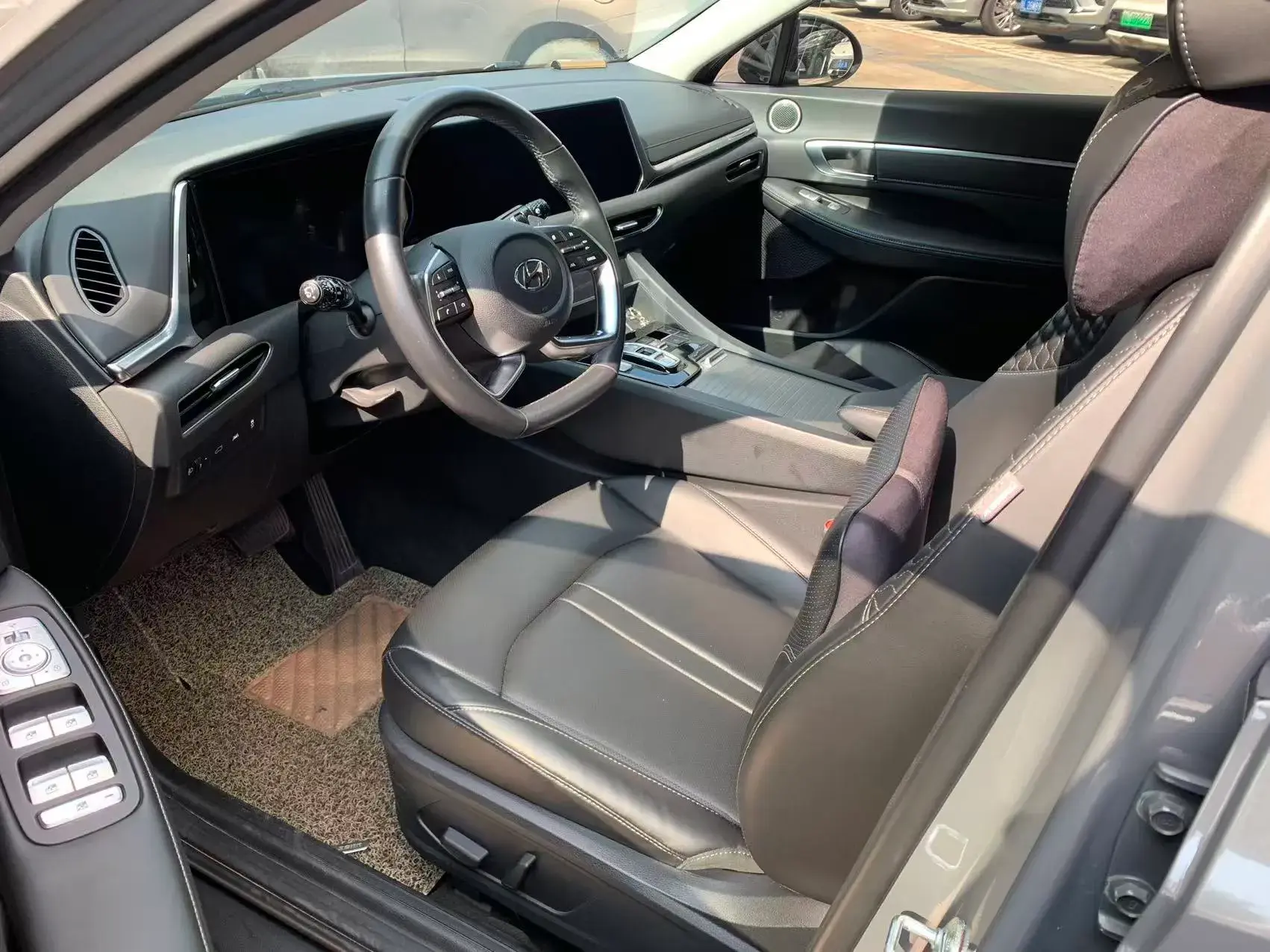 2020 HYUNDAI SONATA thumbnail 2