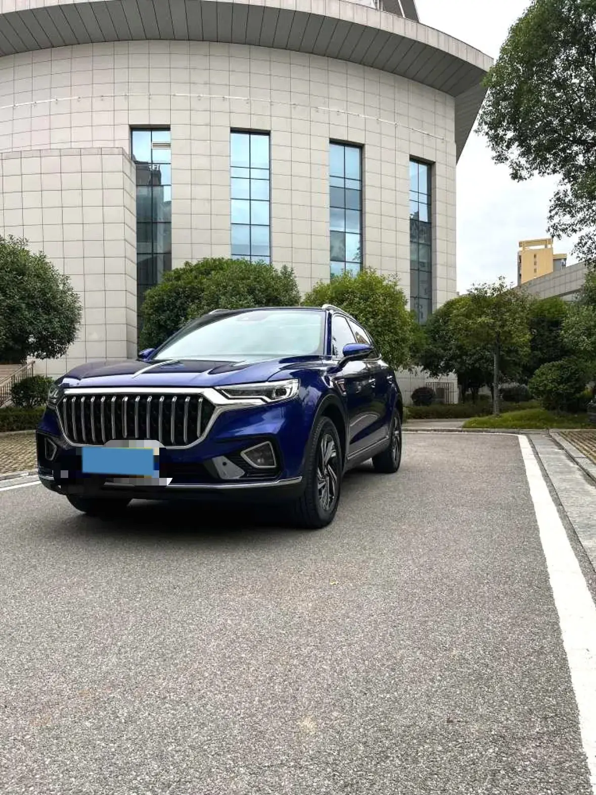 2022 HONGQI HS5 view 1