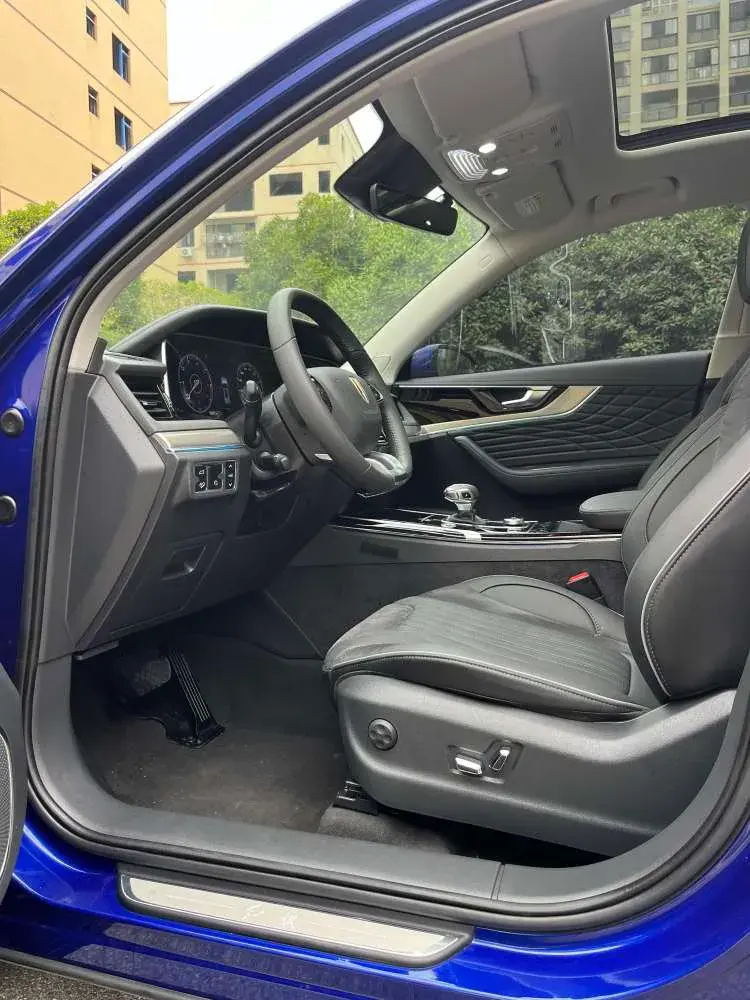 2022 HONGQI HS5 thumbnail 4