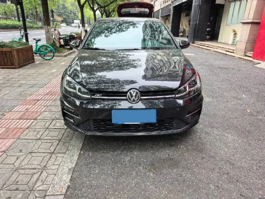 2020 VOLKSWAGEN GOLF thumbnail 4