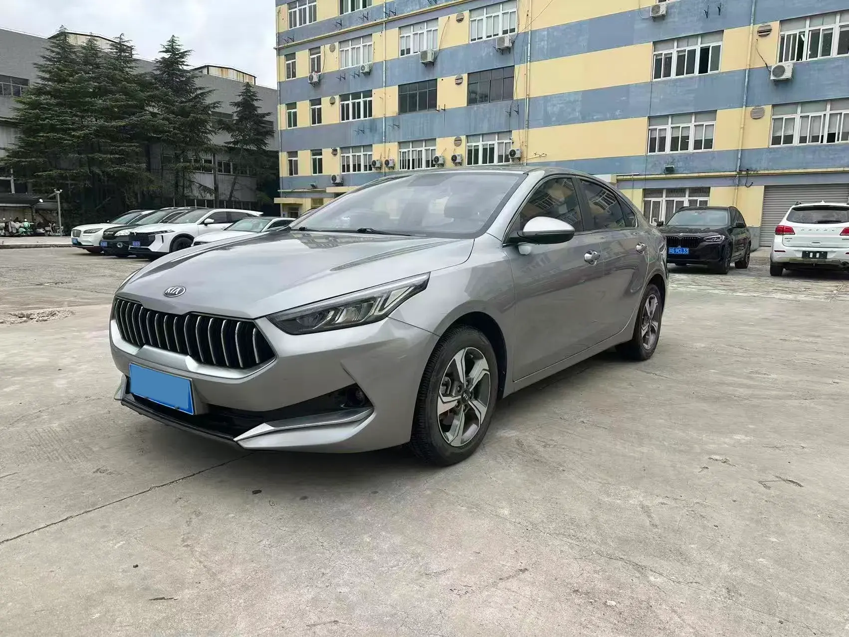 2019 KIA K3 view 1