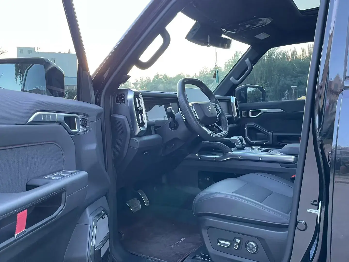 2023 JETOUR TRAVELLER thumbnail 4