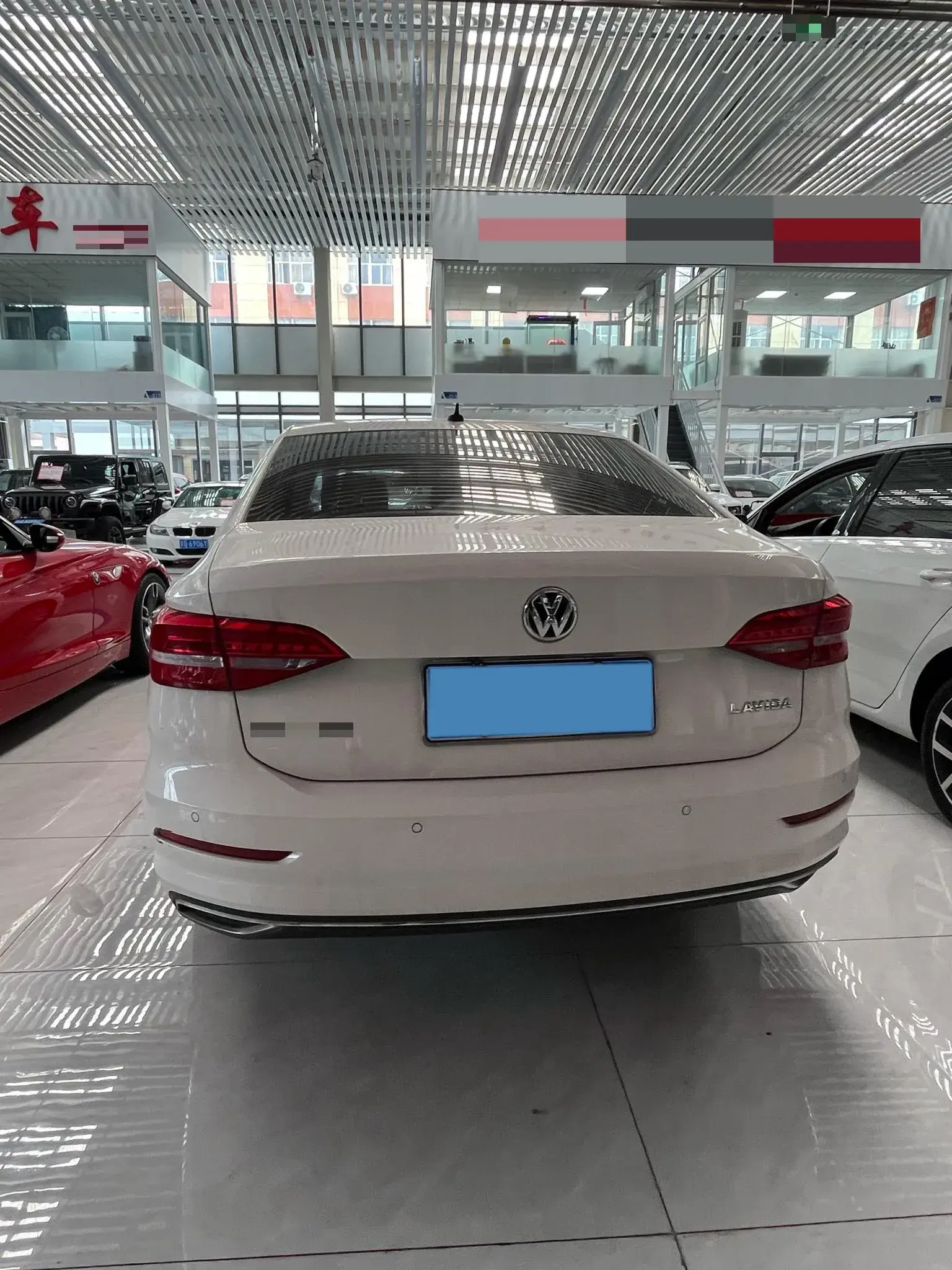 2018 VOLKSWAGEN LAVIDA thumbnail 4