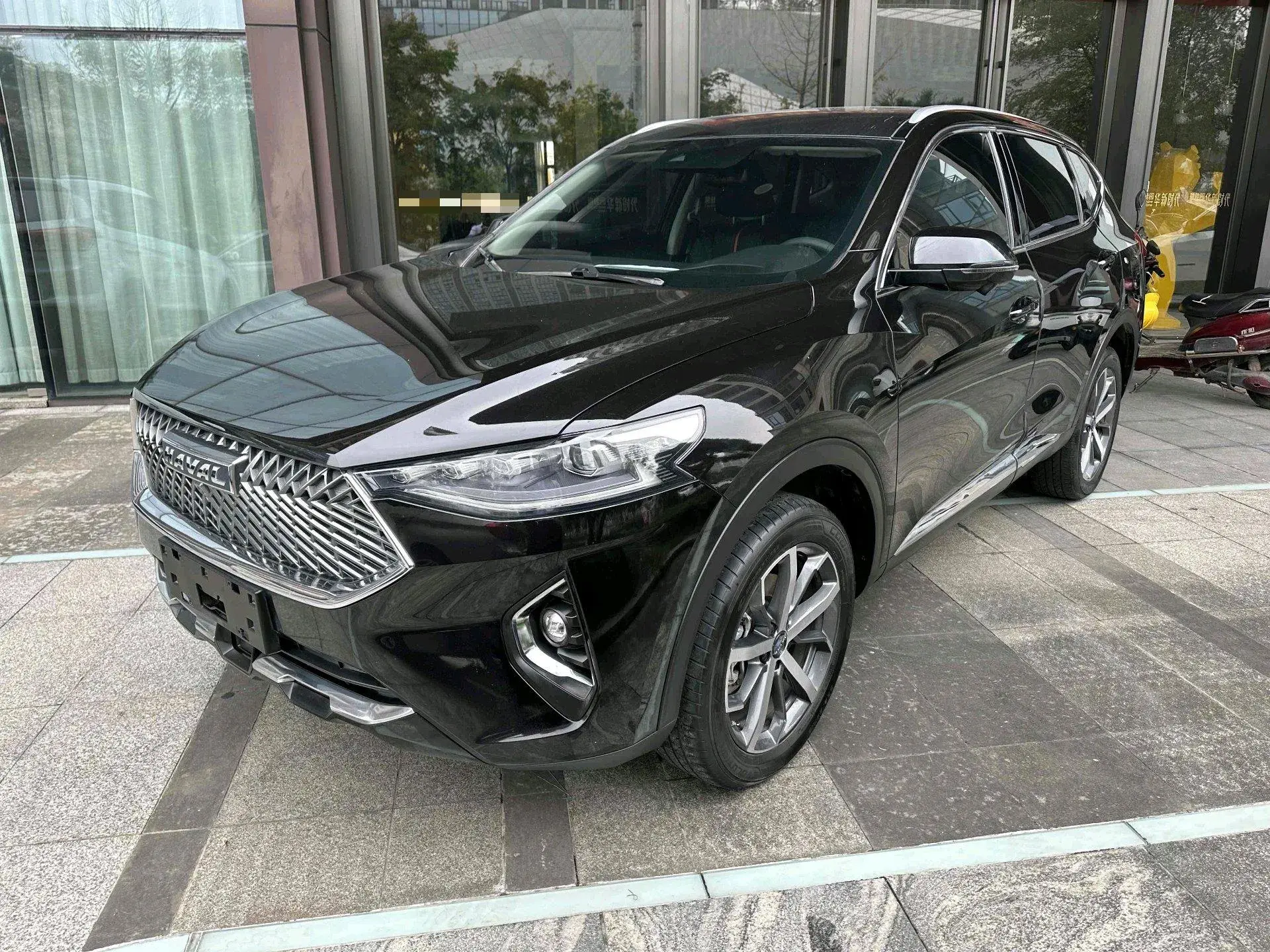 2021 HAVAL F7 view 1