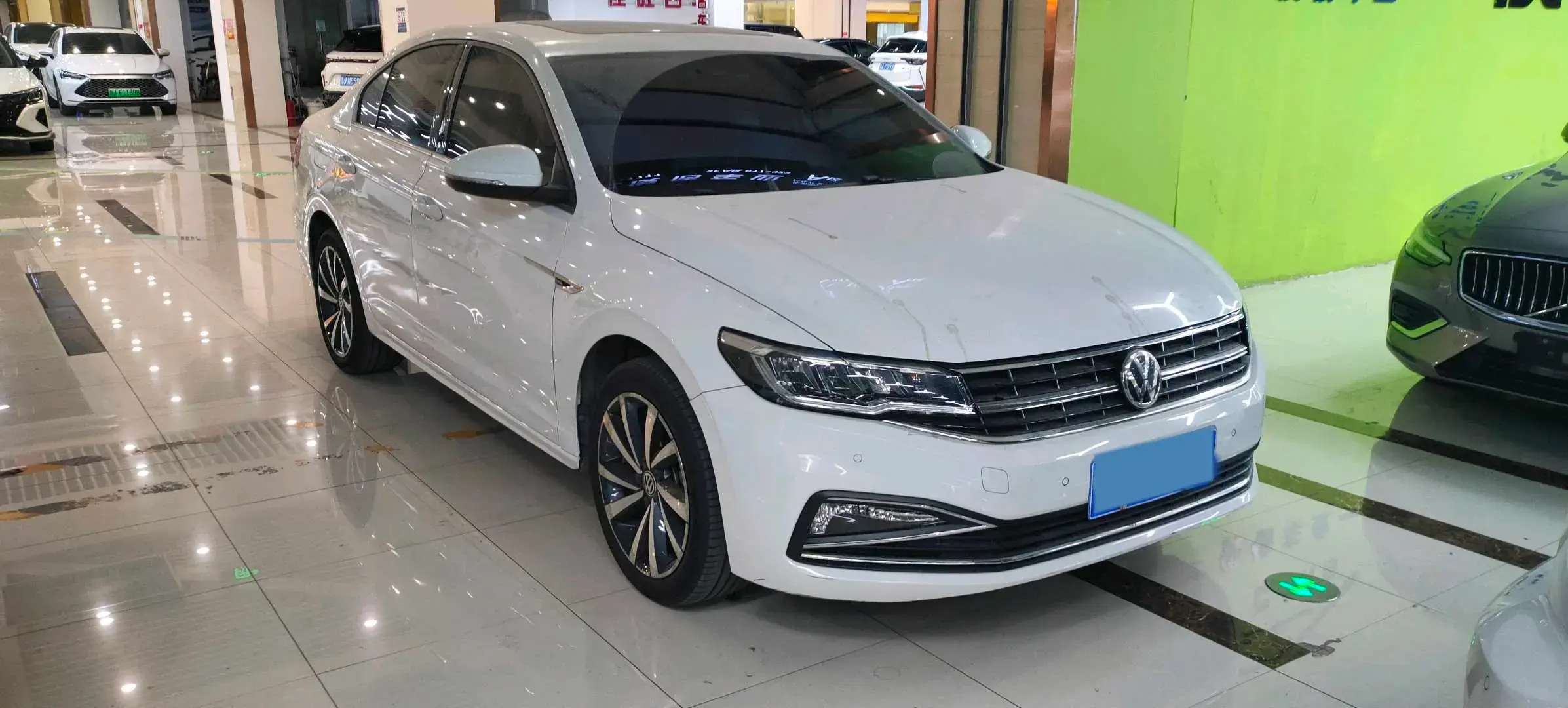 2019 VOLKSWAGEN BORA thumbnail 2