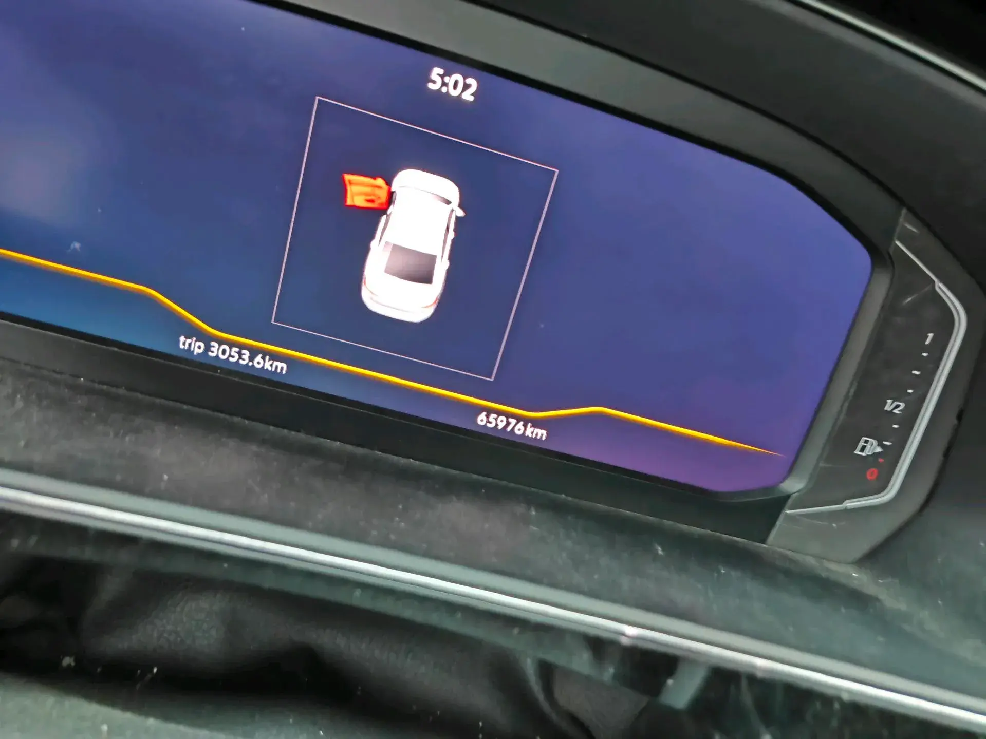 2022 VOLKSWAGEN PASSAT thumbnail 3