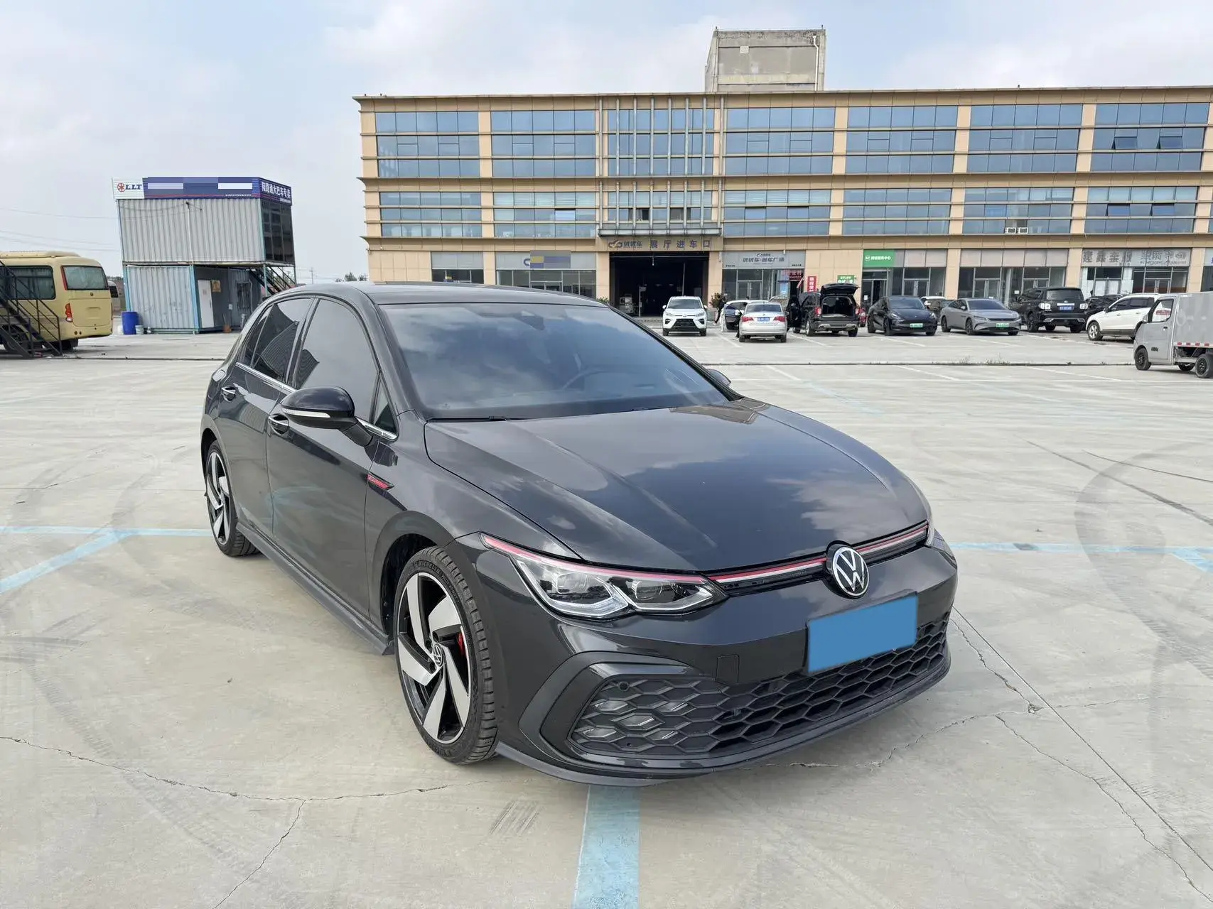 2021 VOLKSWAGEN GOLFGTI thumbnail 3