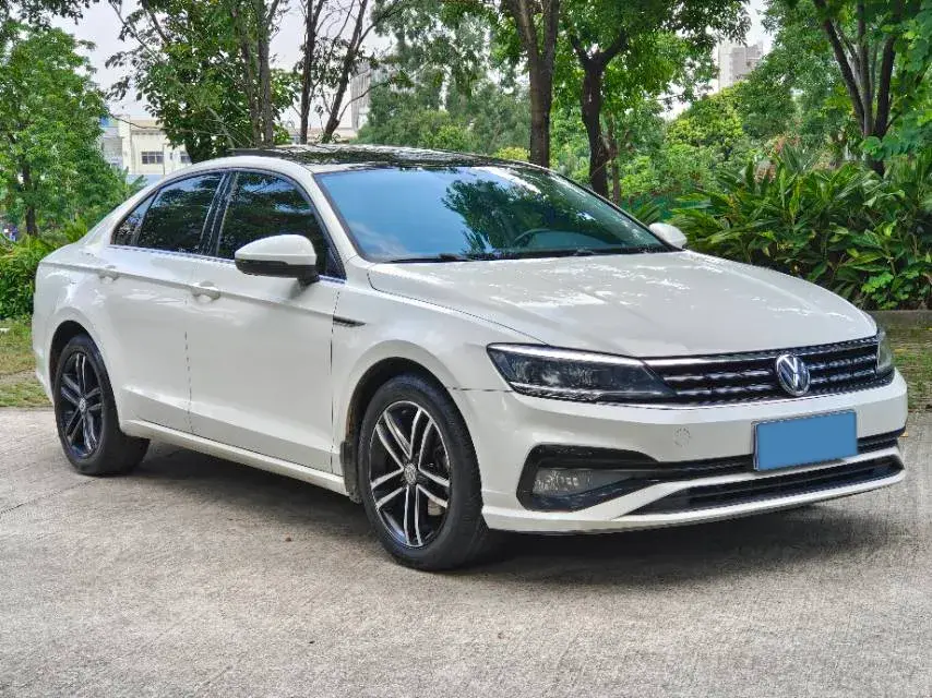 2019 VOLKSWAGEN LAMANDO thumbnail 3