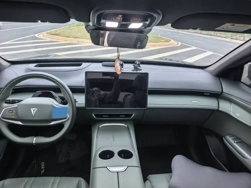 2024 DEEPAL S07 thumbnail 4