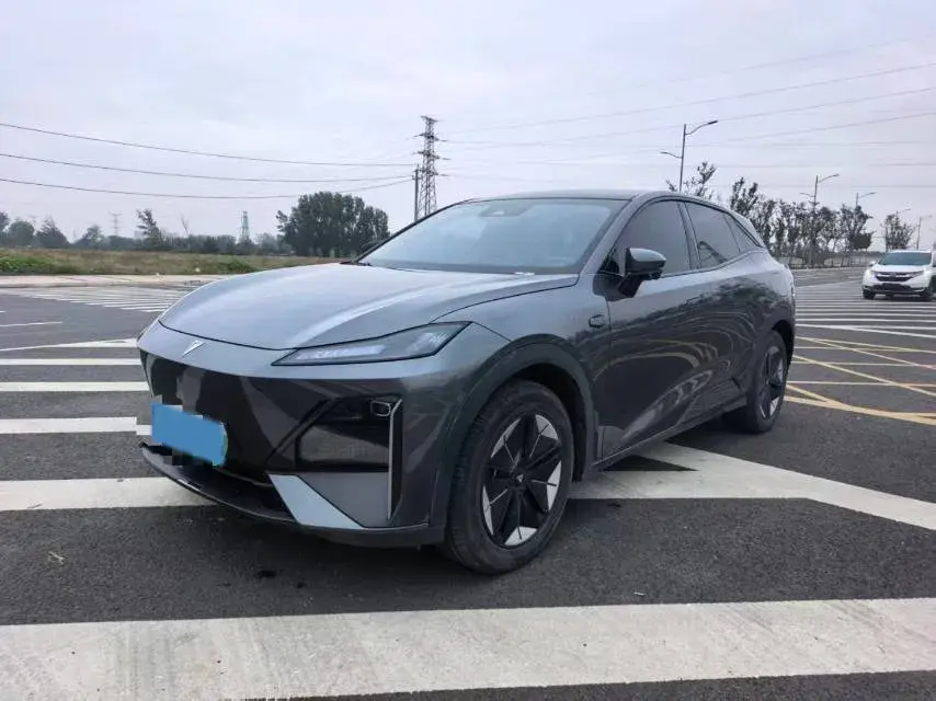 2024 DEEPAL S07 view 1