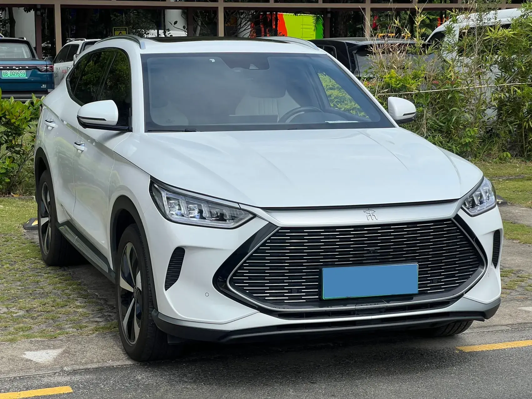 2022 BYD SONG thumbnail 2