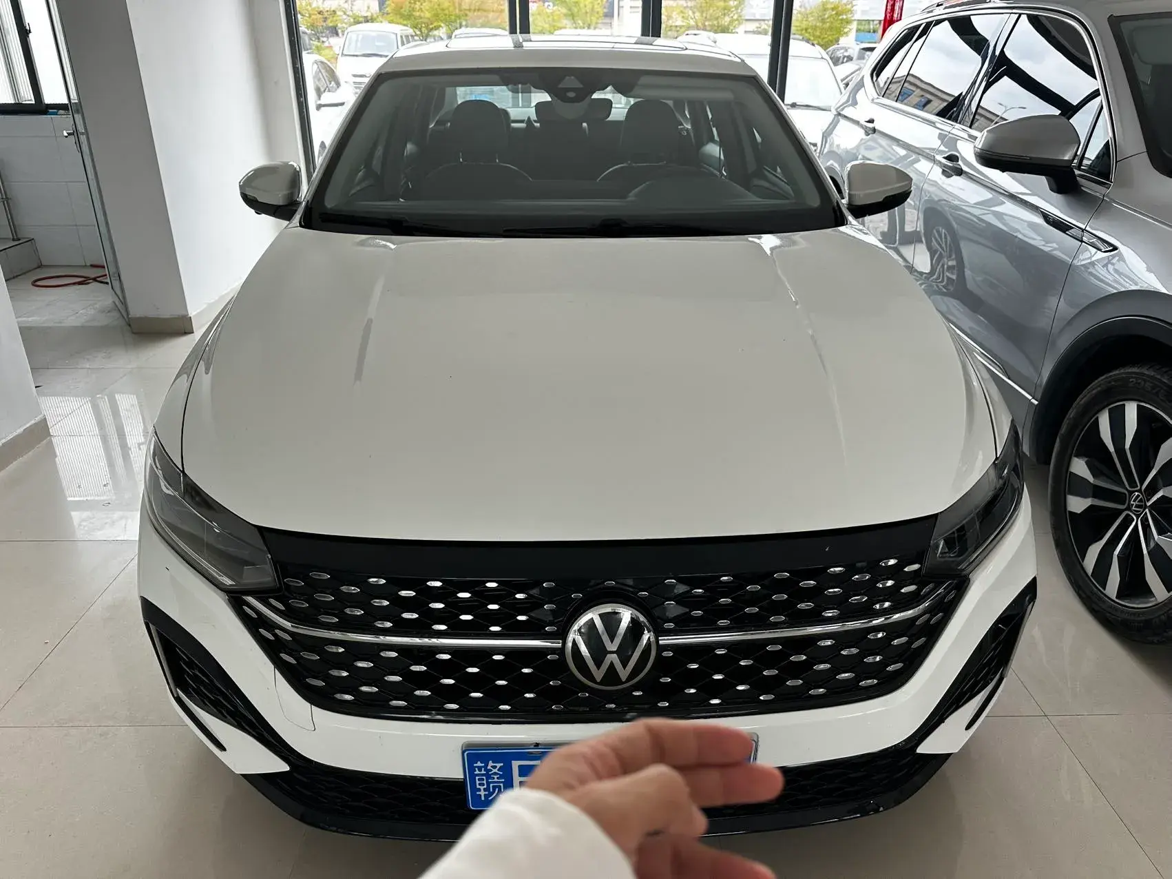 2024 VOLKSWAGEN LAVIDA thumbnail 3