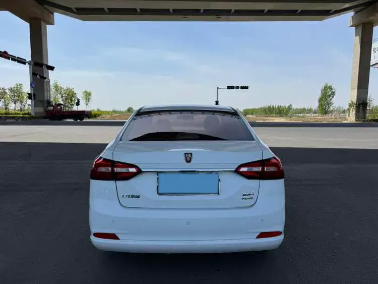 2018 ROEWE 360 thumbnail 4