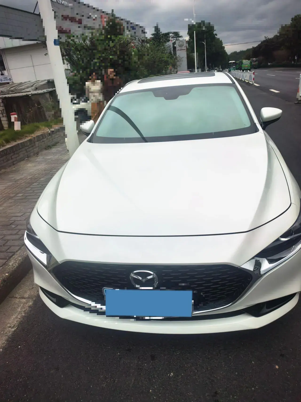 2023 MAZDA 3 thumbnail 2