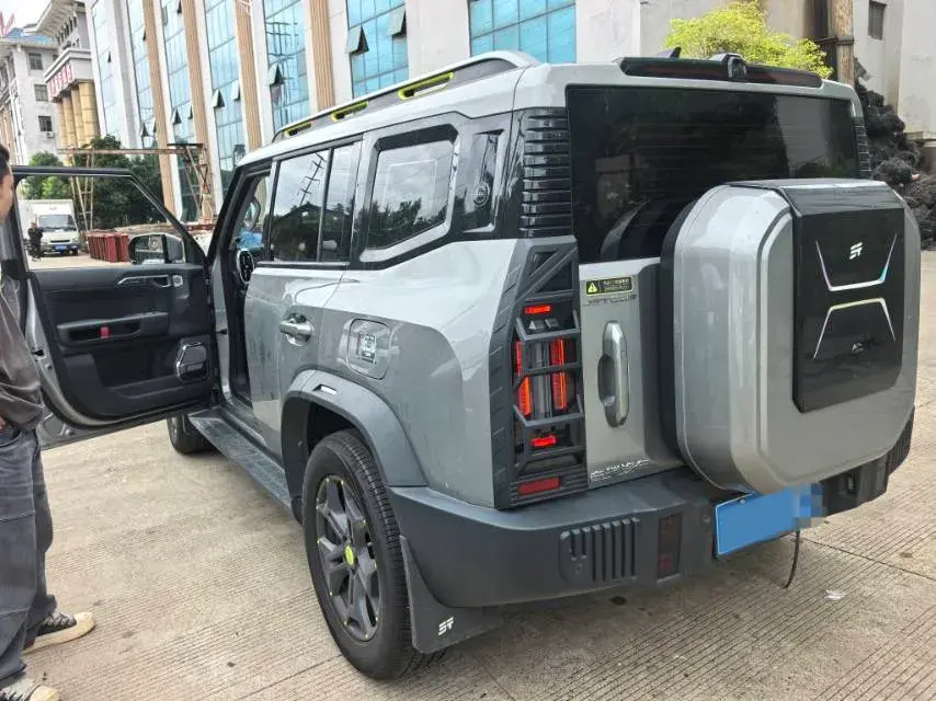 2023 JETOUR TRAVELLER thumbnail 3