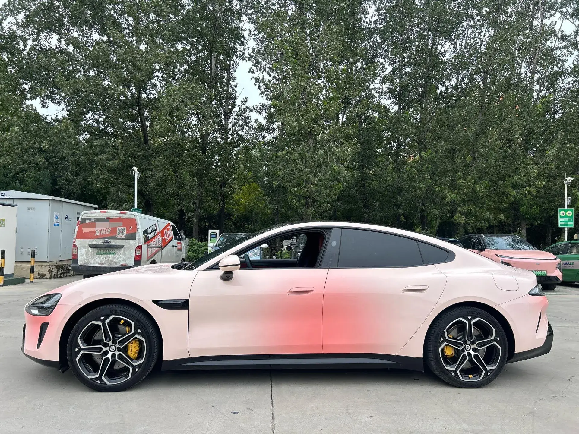 2024 MI SU7 thumbnail 4