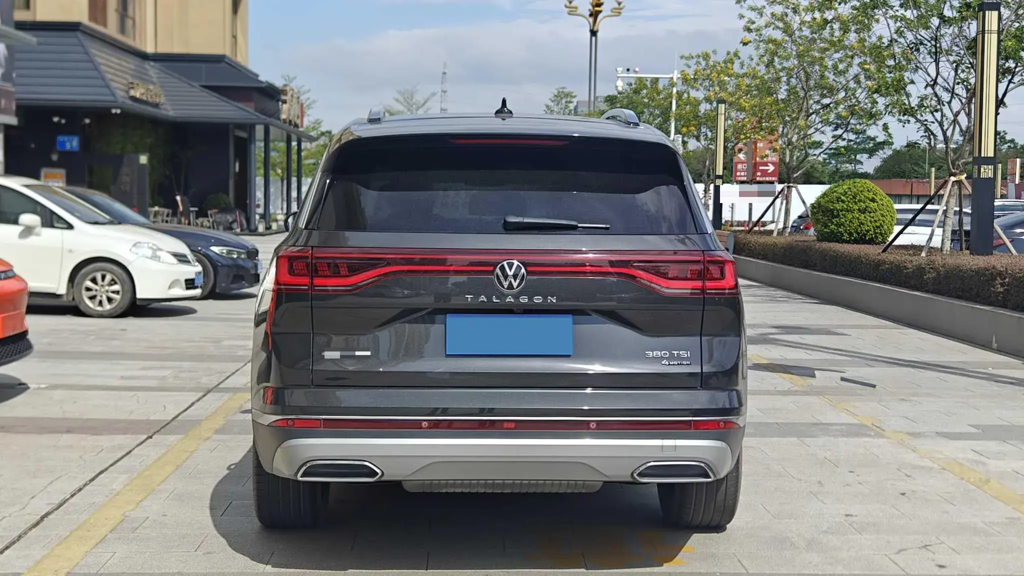 2023 VOLKSWAGEN TALAGON thumbnail 4