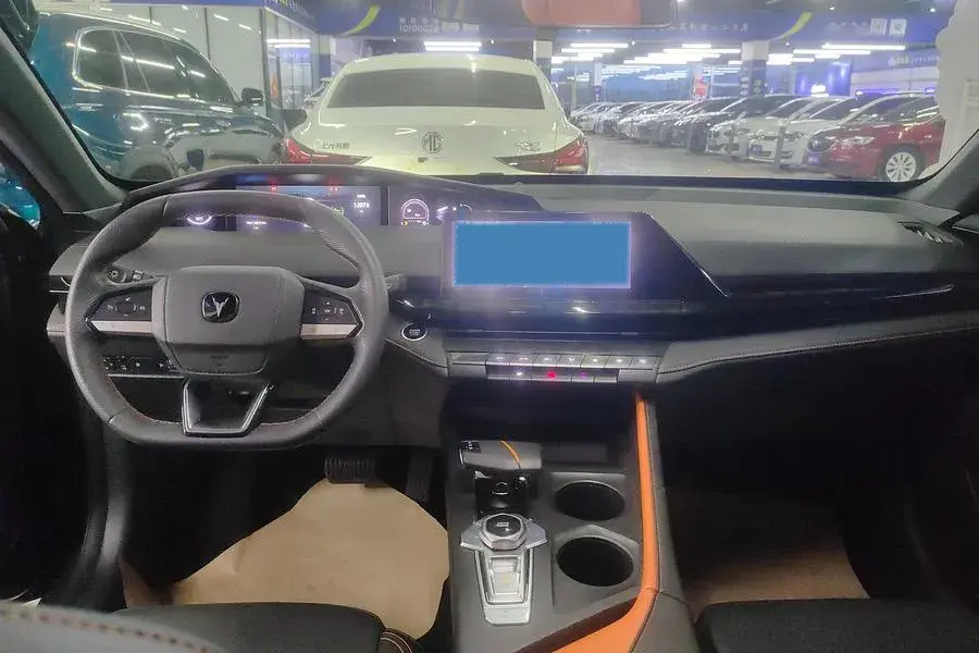 2023 CHANGAN UNI-V thumbnail 4