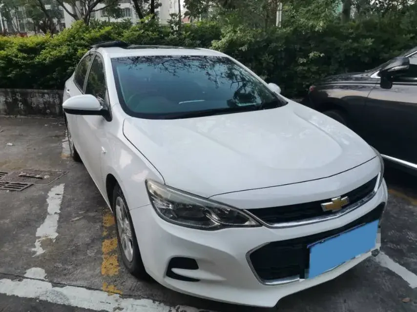 2019 CHEVROLET CAVALIER thumbnail 4