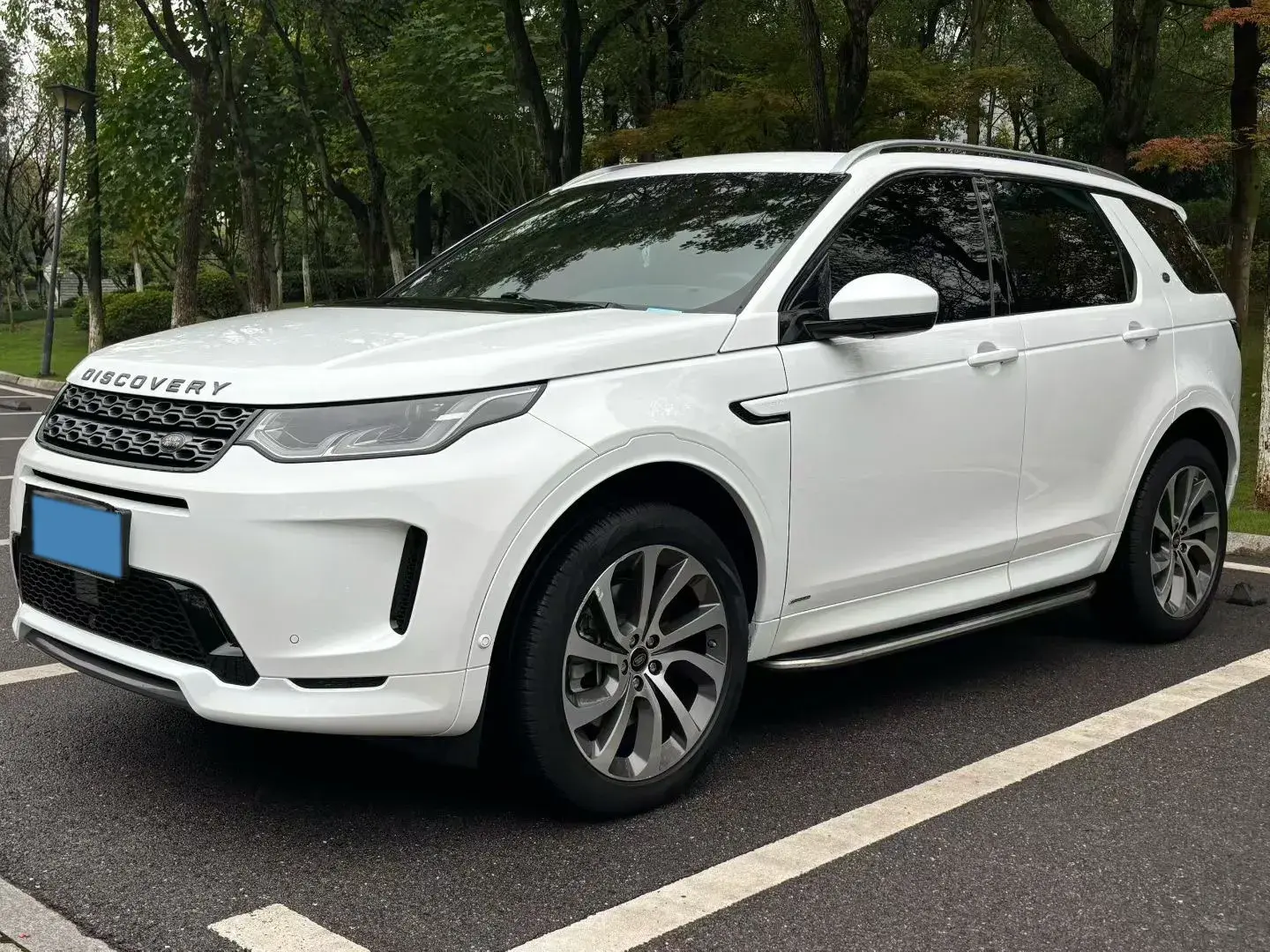 2020 LAND ROVER view 1
