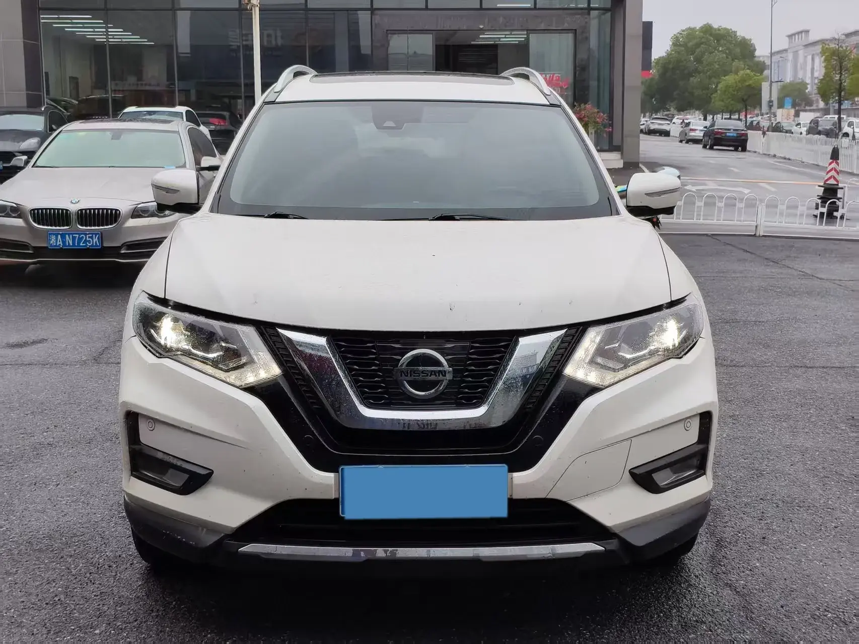 2020 NISSAN X-TRAIL thumbnail 2