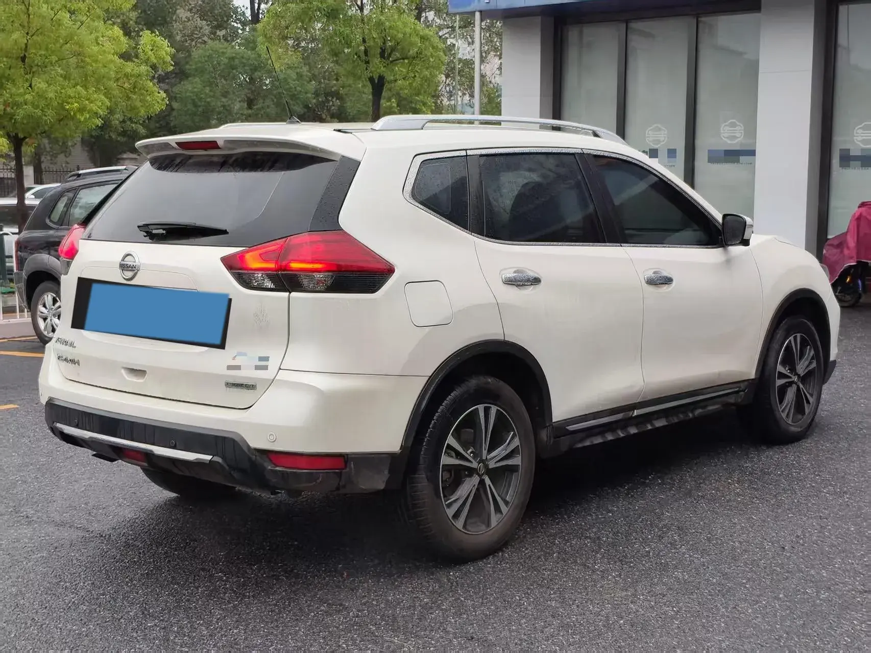 2020 NISSAN X-TRAIL thumbnail 4