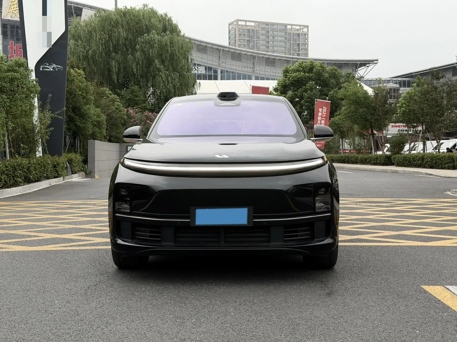 2024 LI L7 thumbnail 2