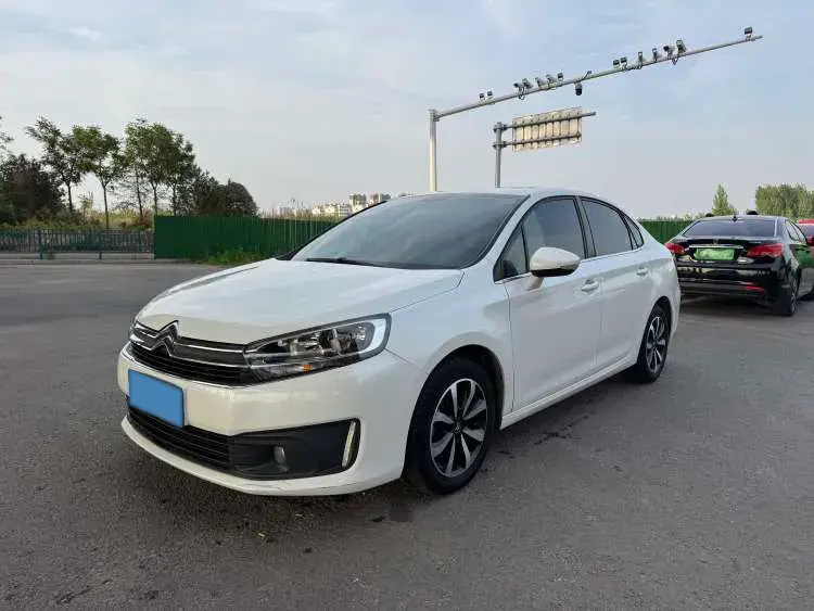 2018 CITROEN C4 view 1