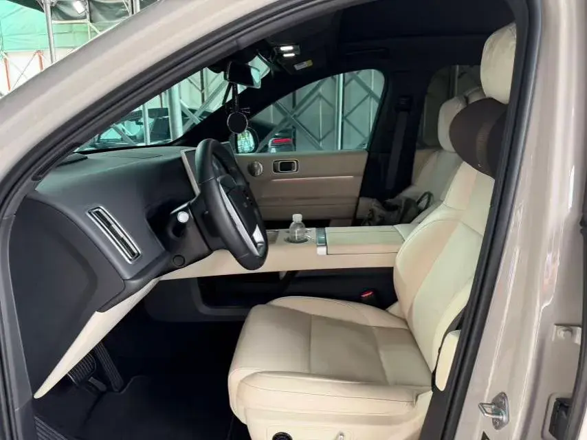 2024 LI L6 thumbnail 4