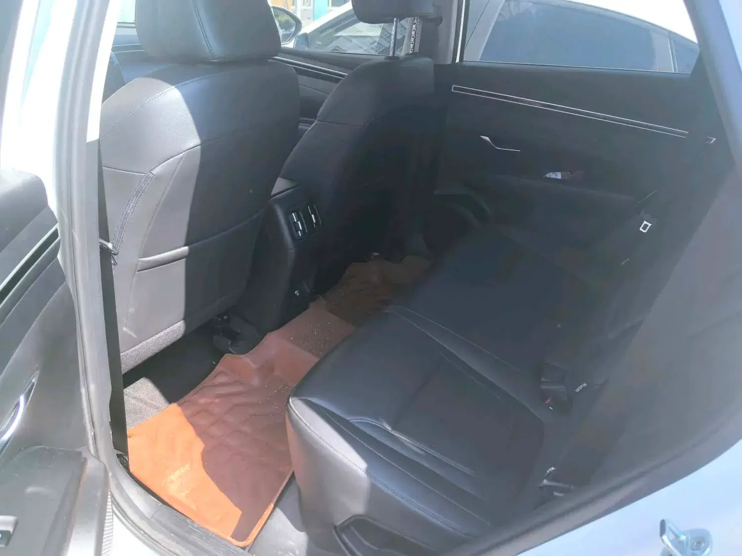 2023 HYUNDAI TUCSON thumbnail 3