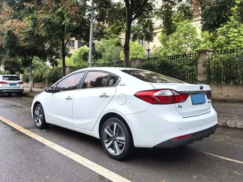 2017 KIA K3 thumbnail 3