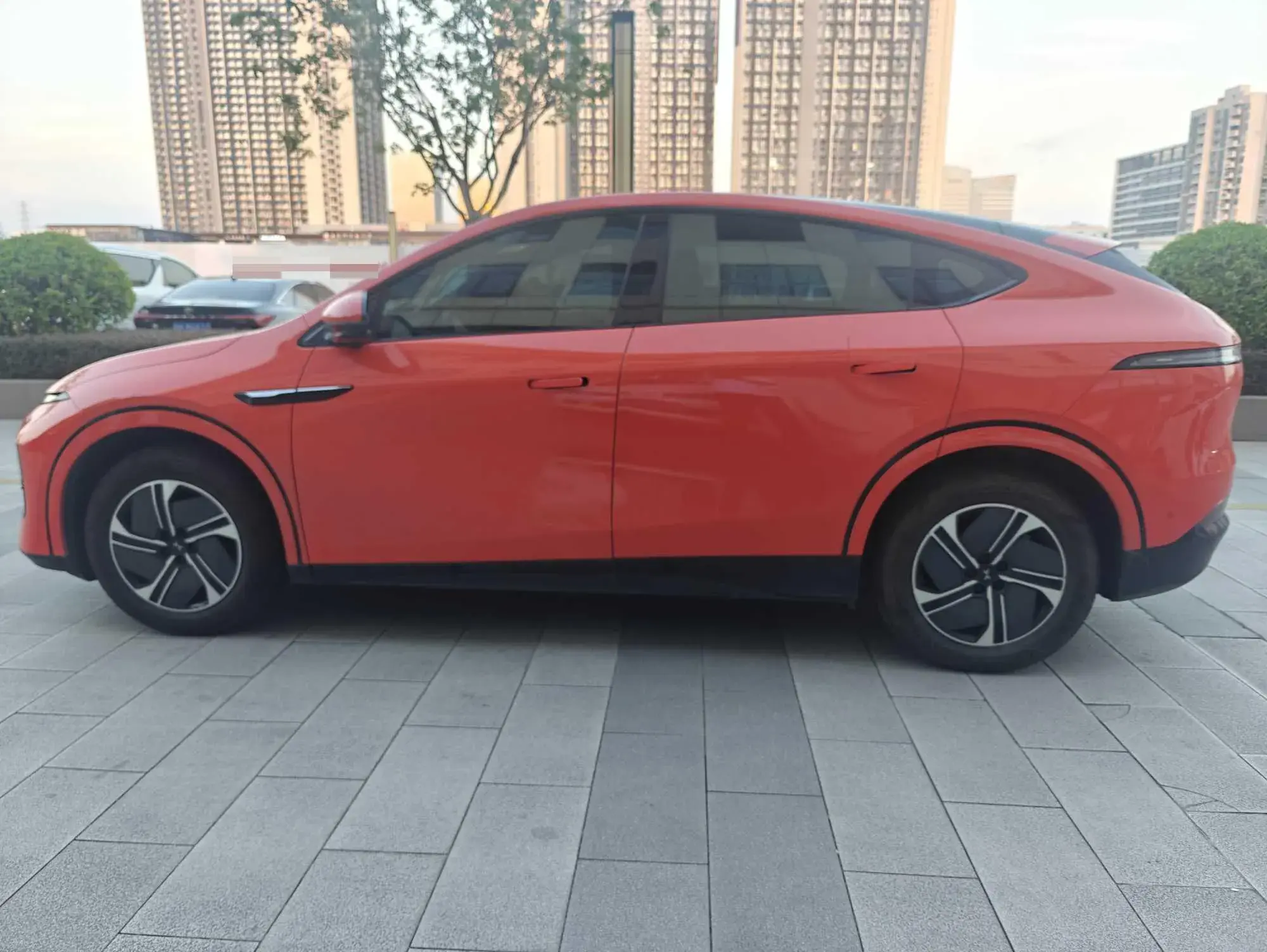 2023 XPENG G6 thumbnail 3