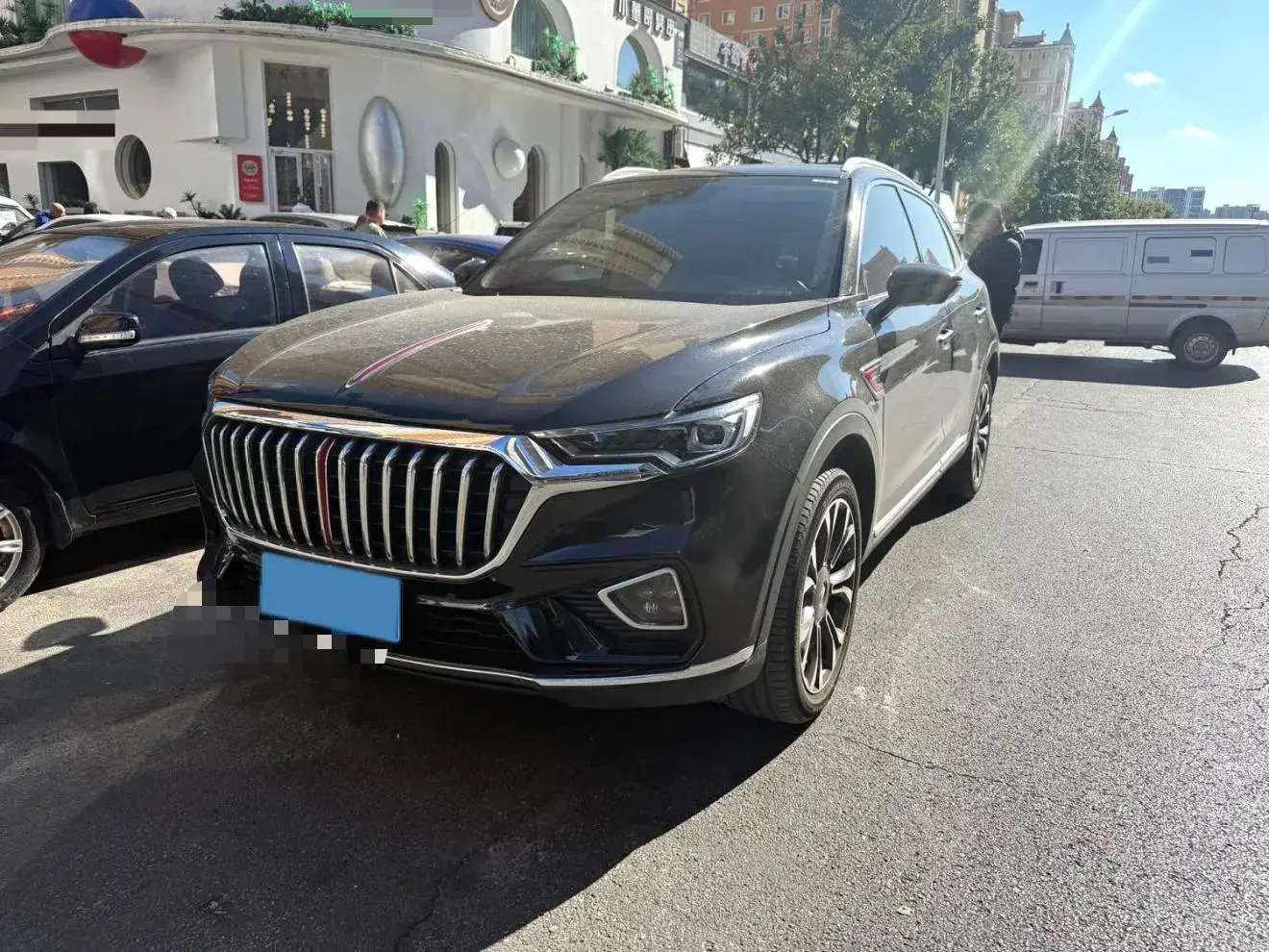 2019 HONGQI HS5 view 1