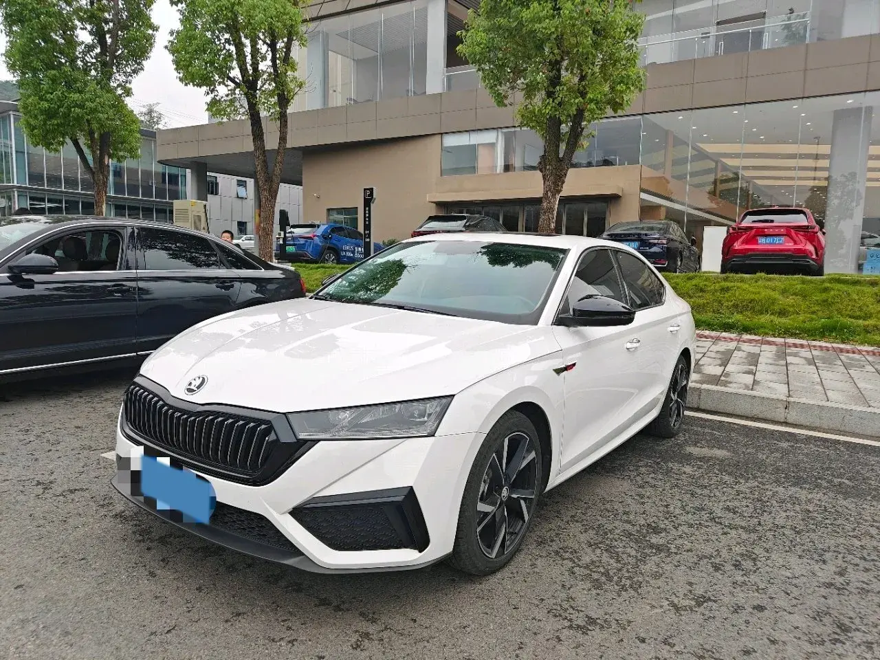 2021 SKODA OCTAVIA view 1