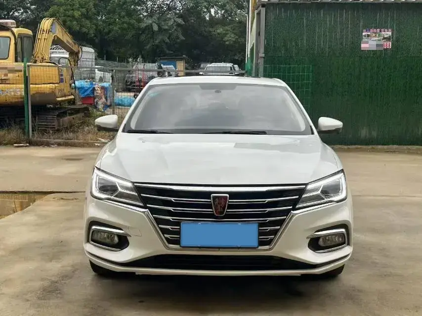 2019 ROEWE I5 thumbnail 3