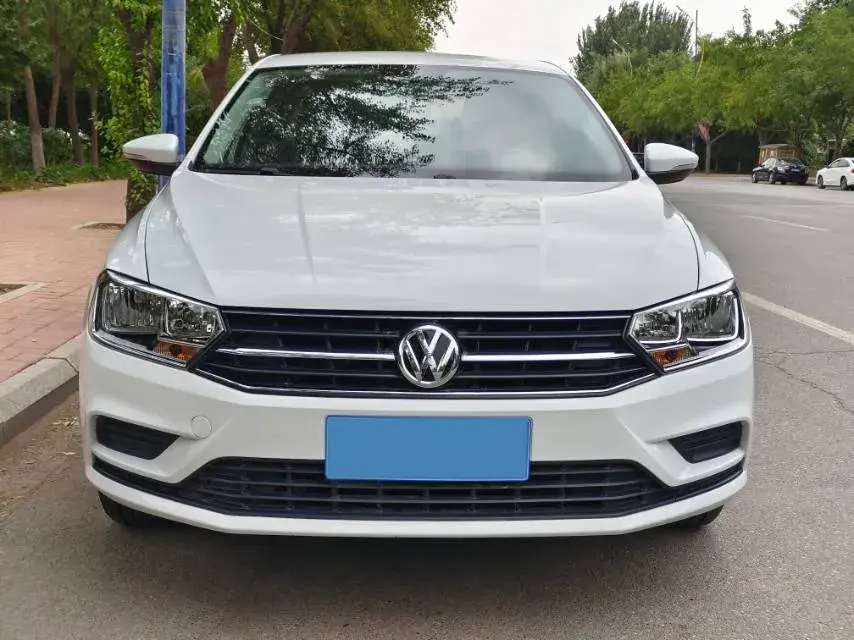 2019 VOLKSWAGEN BORA thumbnail 2