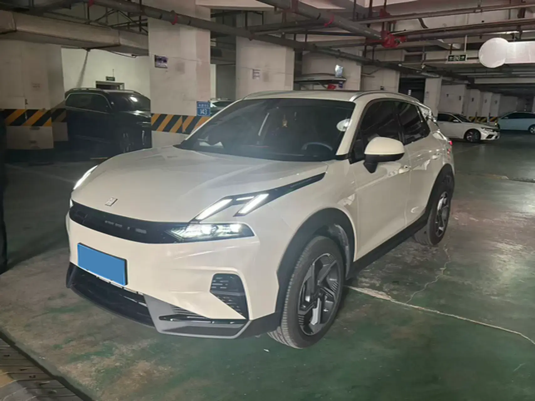 2023 GEELY ICON view 1