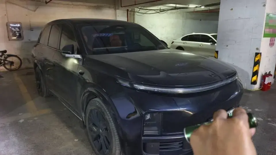 2023 LI L8 thumbnail 2