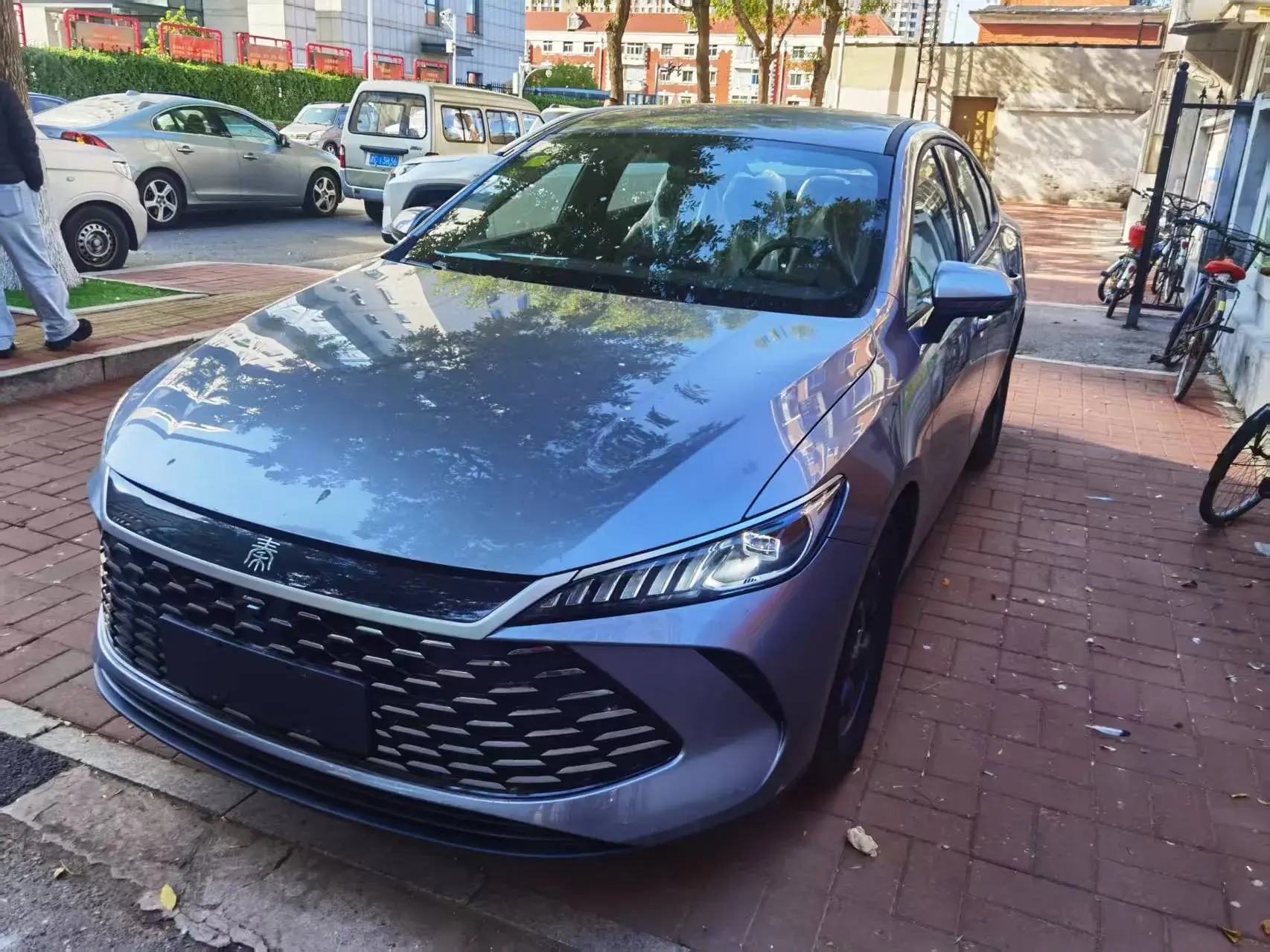 2025 BYD SEAL05 view 1