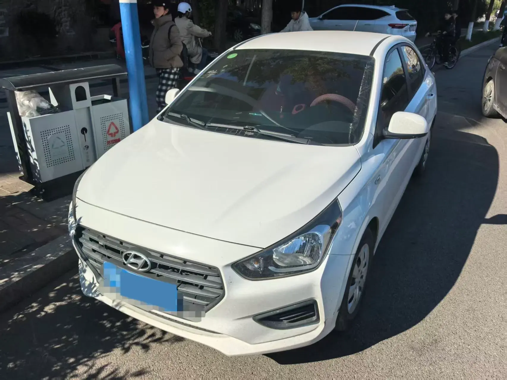 2017 HYUNDAI REINA view 1