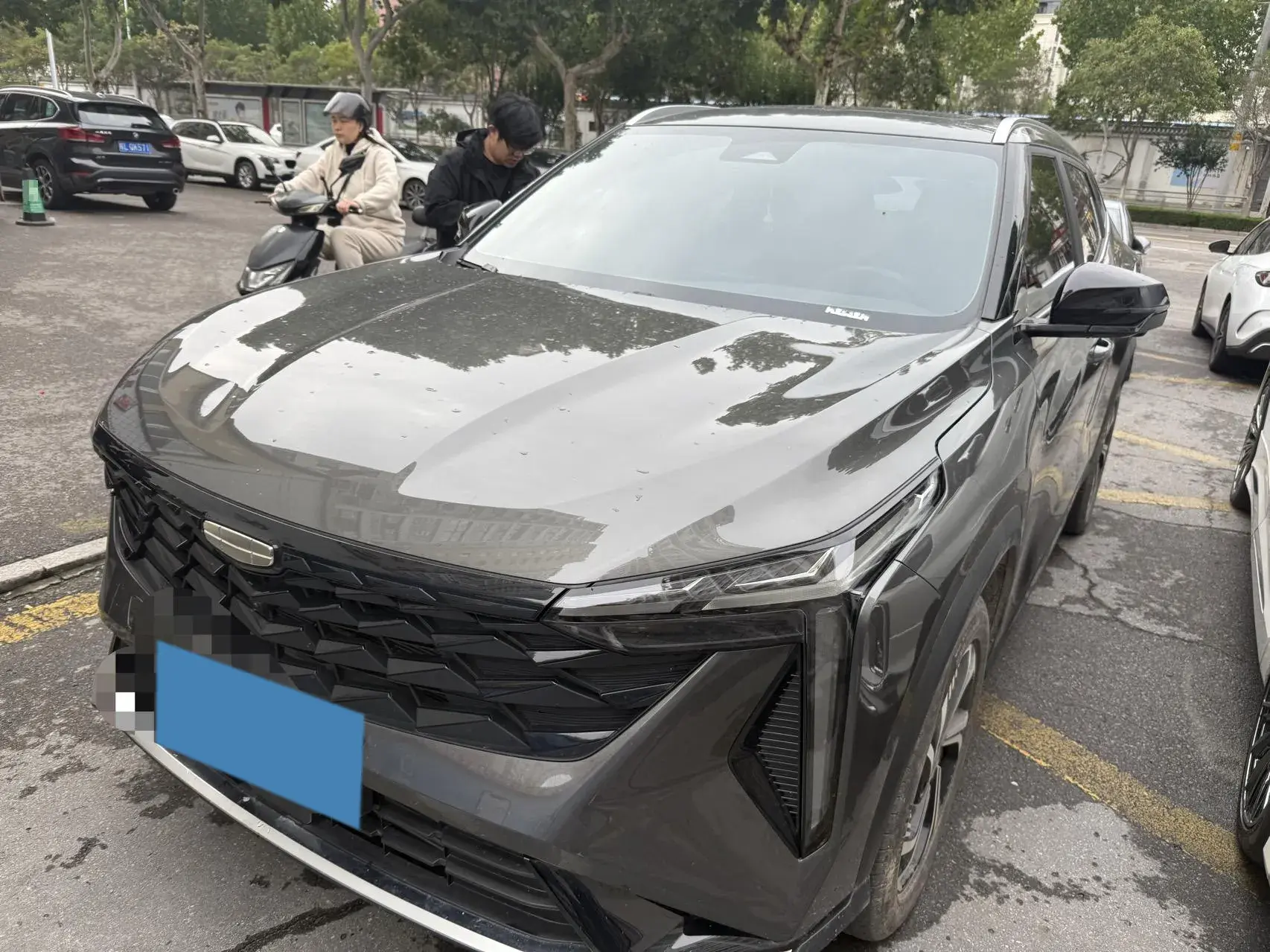 2024 GEELY AZKARRA view 1